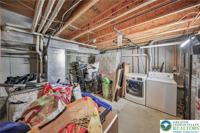 1965 Jenkins Drive, Easton, PA 18040