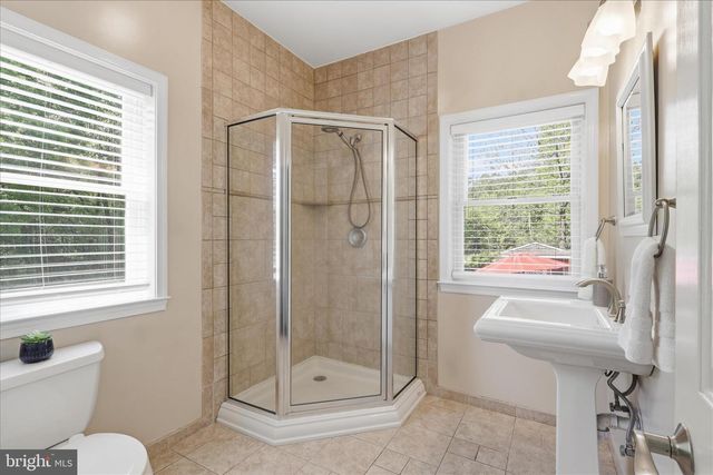 6256 WOODFAIR DR, Fairfax Station, VA 22039