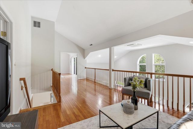 6256 WOODFAIR DR, Fairfax Station, VA 22039