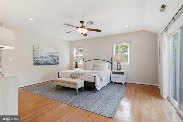 6256 WOODFAIR DR, Fairfax Station, VA 22039