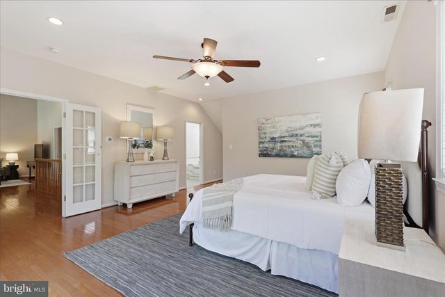 6256 WOODFAIR DR, Fairfax Station, VA 22039