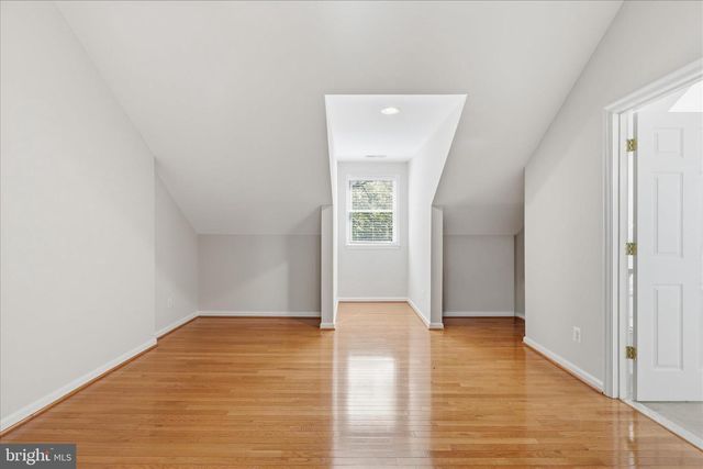 6256 WOODFAIR DR, Fairfax Station, VA 22039