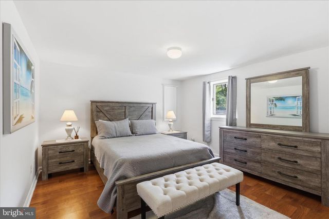 6256 WOODFAIR DR, Fairfax Station, VA 22039