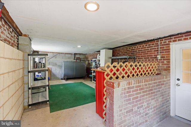 6256 WOODFAIR DR, Fairfax Station, VA 22039