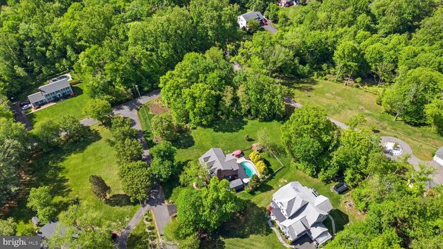 6256 WOODFAIR DR, Fairfax Station, VA 22039