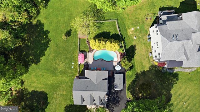 6256 WOODFAIR DR, Fairfax Station, VA 22039