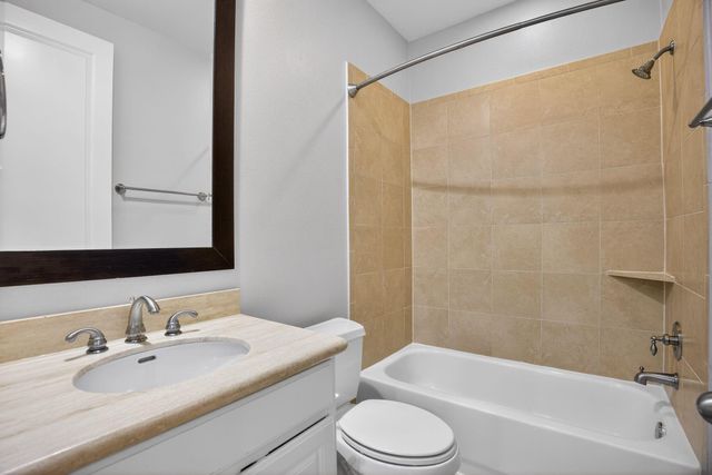 5719 Darling Street, Houston, TX 77007