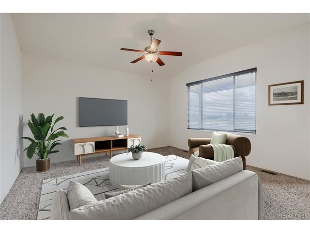 3308 Auklet Dr, Berthoud, CO 80513