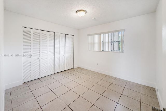1950 W 54th St 412, Hialeah, FL 33012