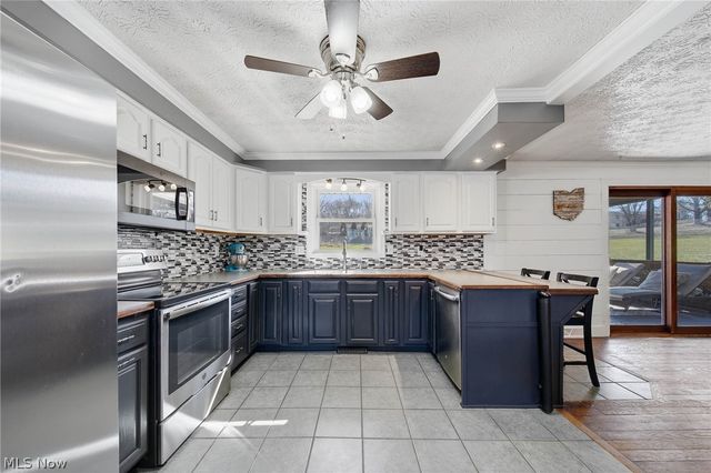 2776 Brouse Street NW, Uniontown, OH 44685