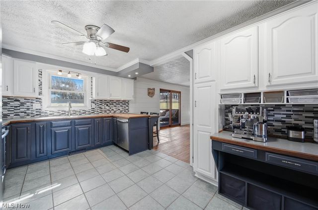 2776 Brouse Street NW, Uniontown, OH 44685