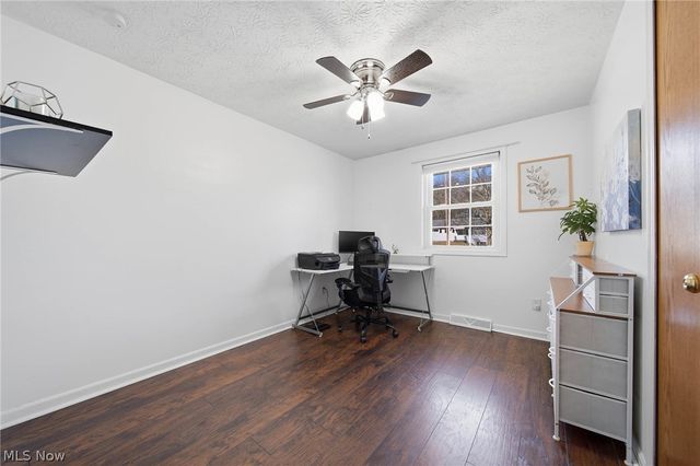 2776 Brouse Street NW, Uniontown, OH 44685