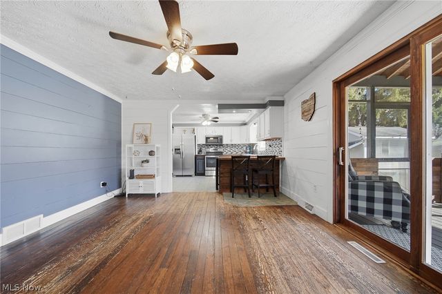 2776 Brouse Street NW, Uniontown, OH 44685