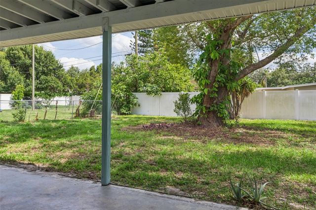 5602 OCEANIC ROAD, Holiday, FL 34690