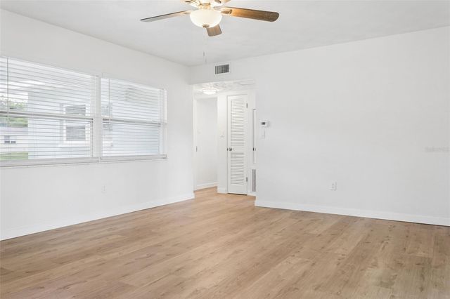 5602 OCEANIC ROAD, Holiday, FL 34690