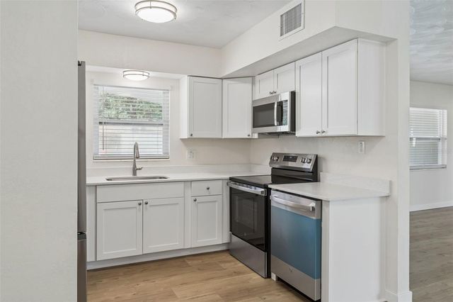 5602 OCEANIC ROAD, Holiday, FL 34690