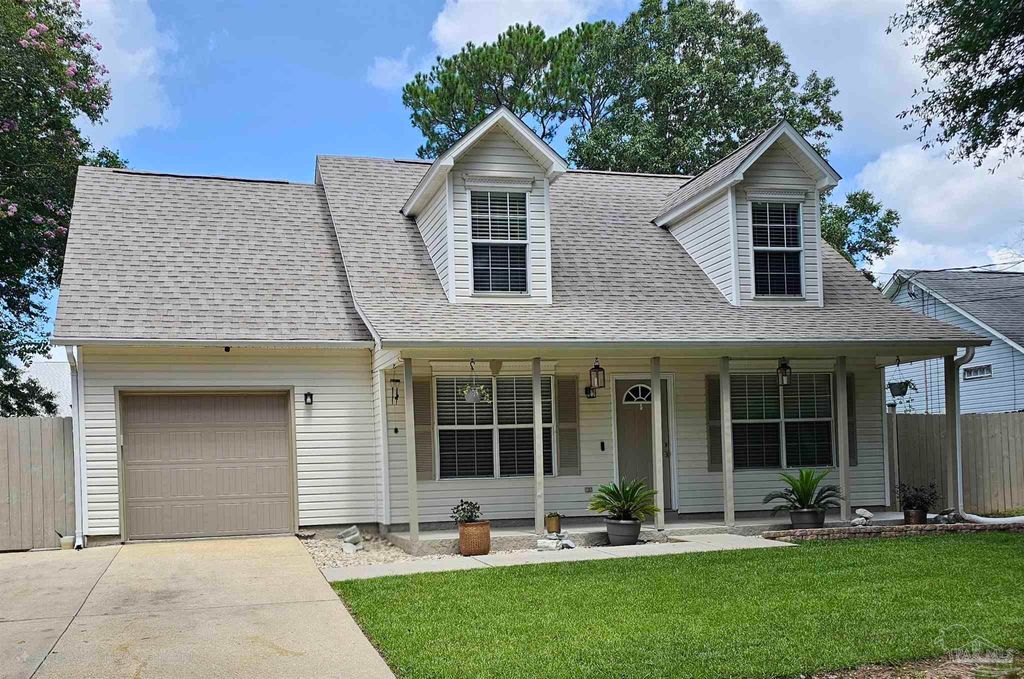 7165 Eight Mile Creek Rd, Pensacola, FL 32526