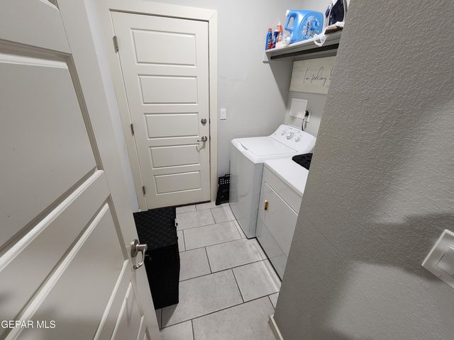 10113 Christmas Cactus Place, Socorro, TX 79927