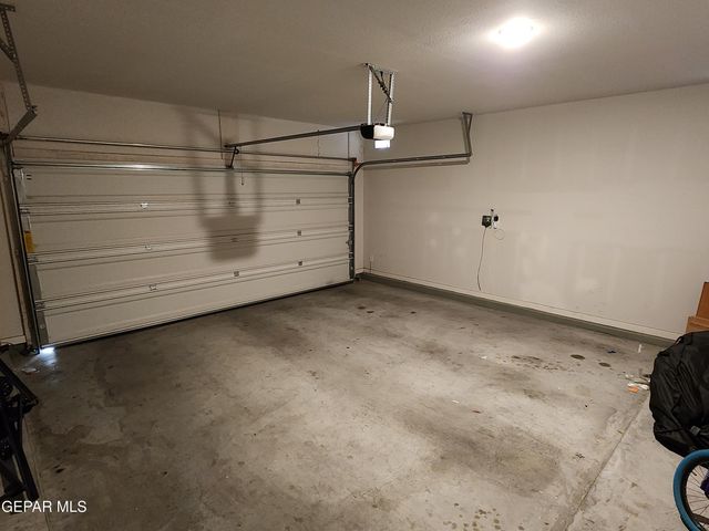 10113 Christmas Cactus Place, Socorro, TX 79927