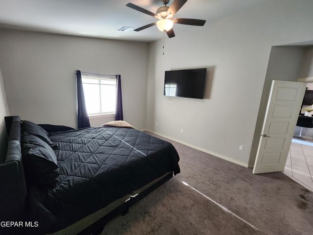 10113 Christmas Cactus Place, Socorro, TX 79927