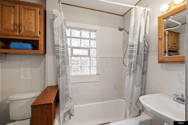 2307 N 68th Street, Omaha, NE 68104