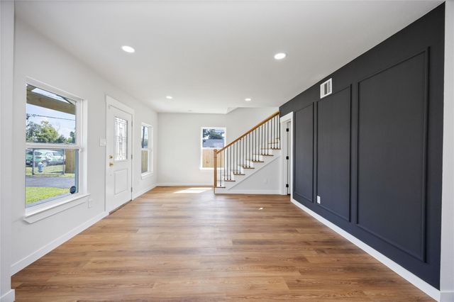 2420 Woodard Street, Houston, TX 77026