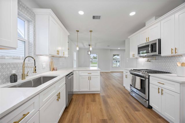 2420 Woodard Street, Houston, TX 77026