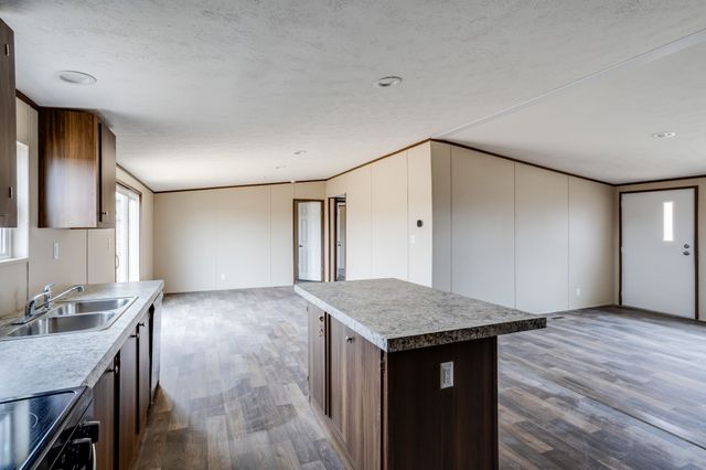 168 COUNTY ROAD 3551, Paradise, TX 76073