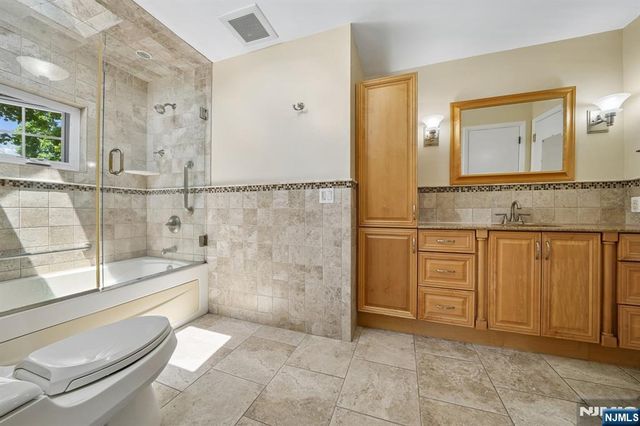 428 Fairfield Avenue, Ridgewood, NJ 07450