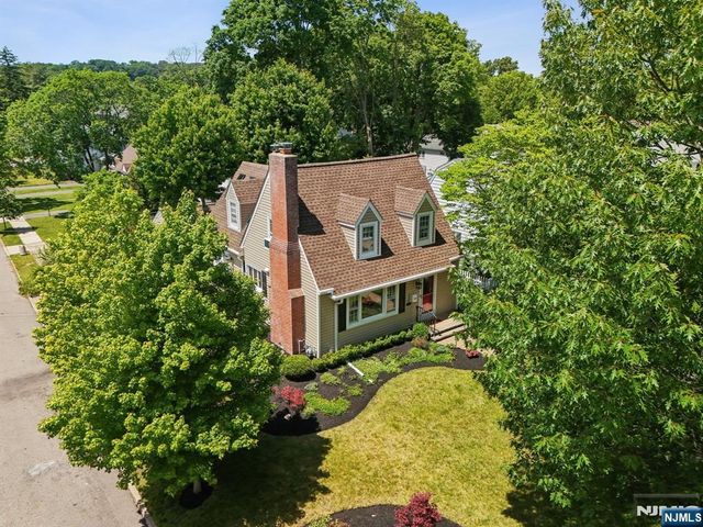 428 Fairfield Avenue, Ridgewood, NJ 07450