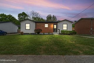 5710 Midnight Ln, Louisville, KY 40229