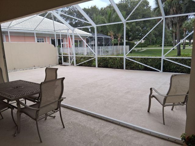 8465 BEACONHILL Road, Palm Beach Gardens, FL 33410