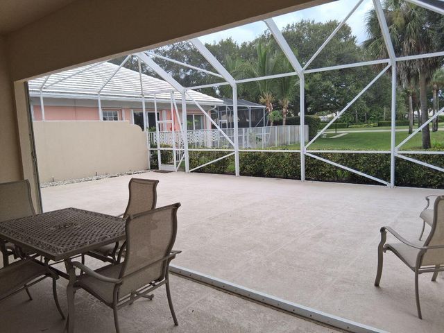 8465 BEACONHILL Road, Palm Beach Gardens, FL 33410