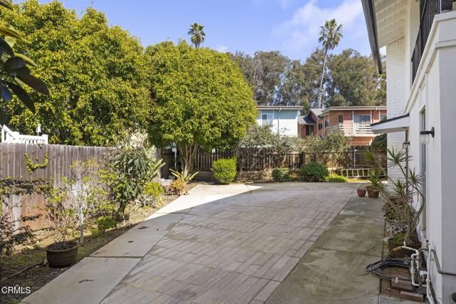 910 Seaside Court, Ventura, CA 93001