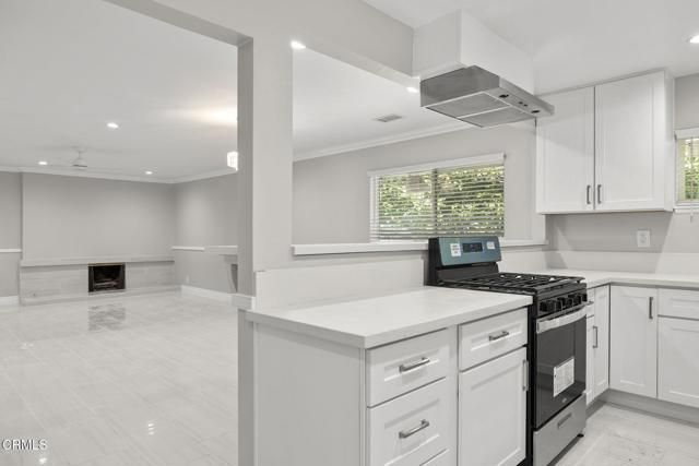 910 Seaside Court, Ventura, CA 93001