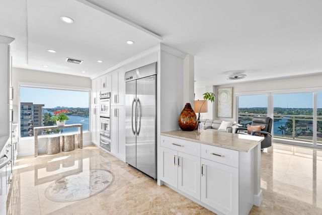 1160 Hillsboro Mile Ph, Hillsboro Beach, FL 33062