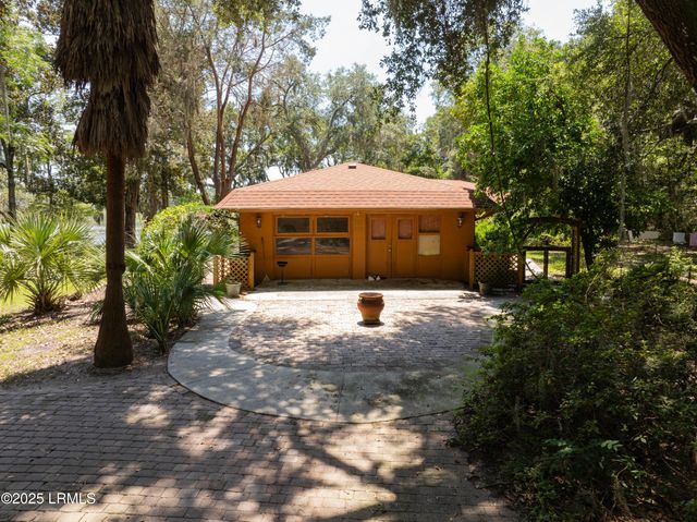 822 Knowles Island Road, Ridgeland, SC 29936