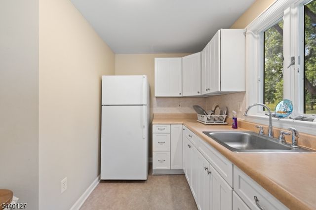 233 Beck Ave, Franklin Twp., NJ 08873