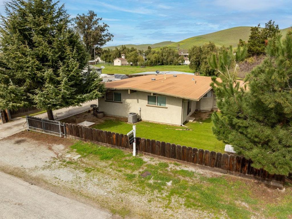 6881 F Street, Tres Pinos, CA 95075