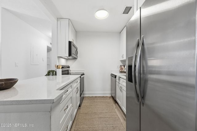 7328 BAMBERG Road, Jacksonville, FL 32277