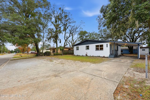 7328 BAMBERG Road, Jacksonville, FL 32277
