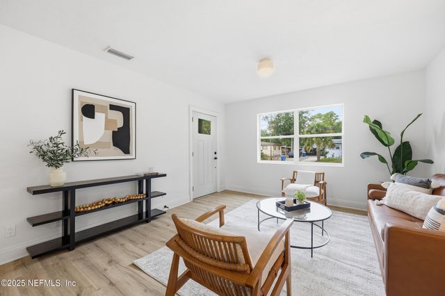 7328 BAMBERG Road, Jacksonville, FL 32277