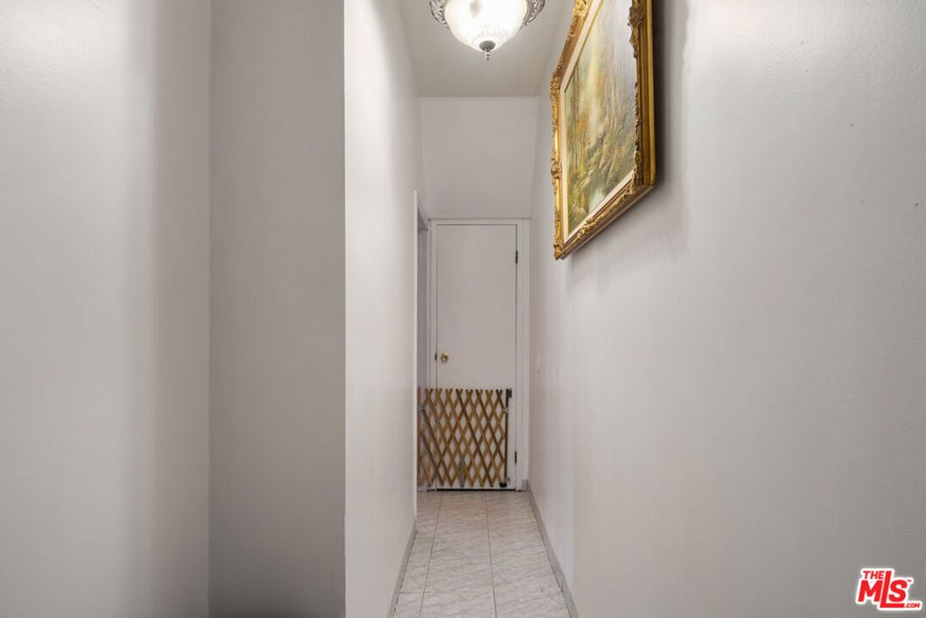 Image 20 of property listing at 2346 2348 Yosemite Drive, Los Angeles, CA 90041