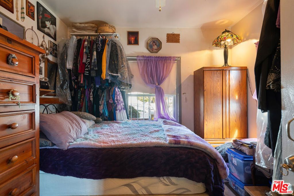 Image 21 of property listing at 2346 2348 Yosemite Drive, Los Angeles, CA 90041