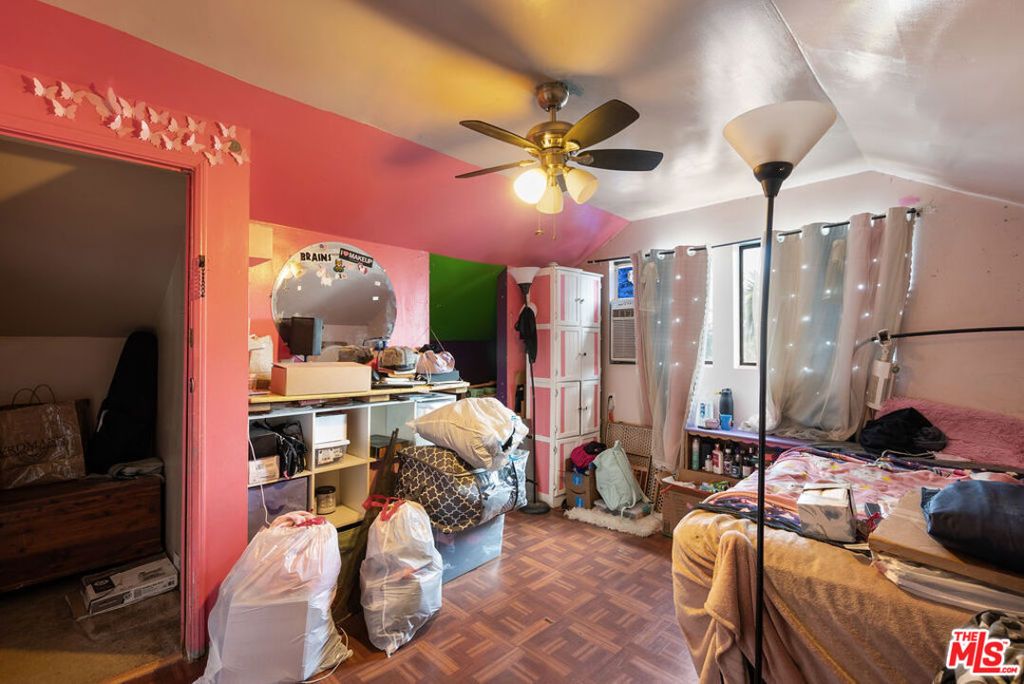 Image 27 of property listing at 2346 2348 Yosemite Drive, Los Angeles, CA 90041