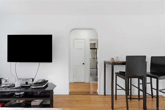 263-28 73rd Avenue 1st Fl, Glen Oaks, NY 11004