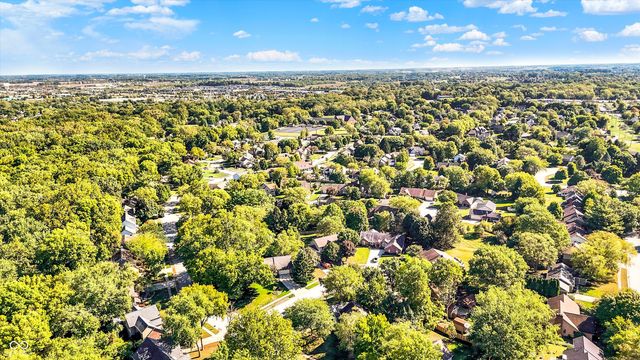 305 Gloucester Court, Noblesville, IN 46060