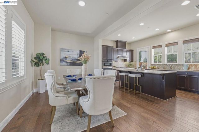 4450 Sunset View Dr, Dublin, CA 94568