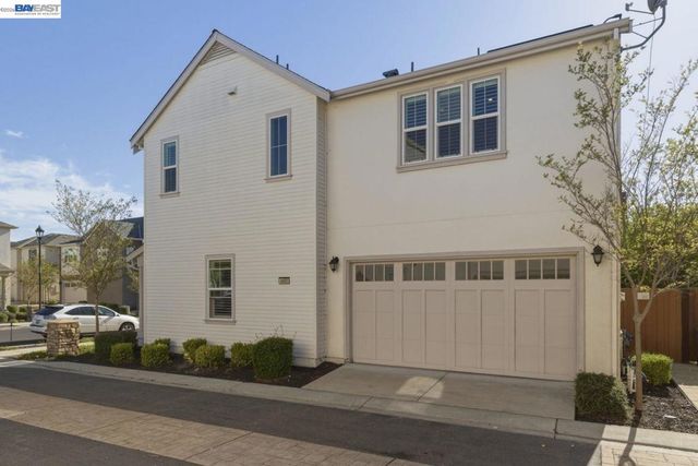 4450 Sunset View Dr, Dublin, CA 94568