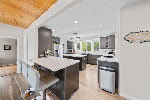 10190 Oak Run Road, Millville, CA 96069